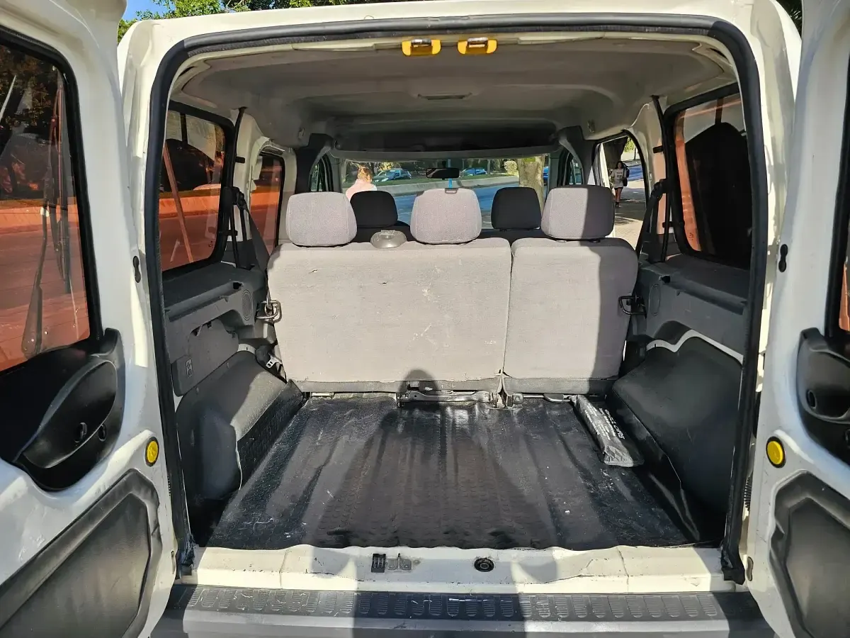 Usado Ford Transit Connect S 90 CV (66 kW) 2006 Blanco Monovolumen