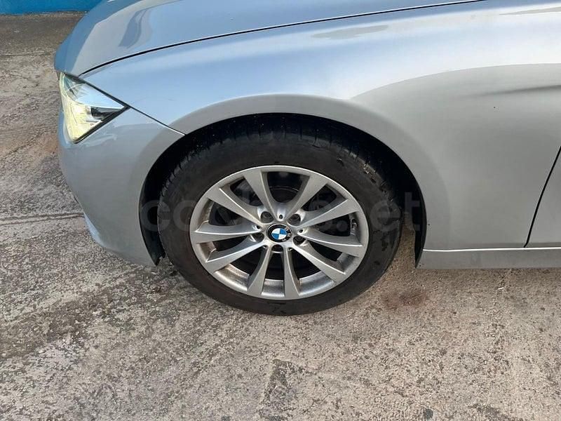 Usado BMW 318 150 CV (110 kW) 2018 Gris / plata Berlina