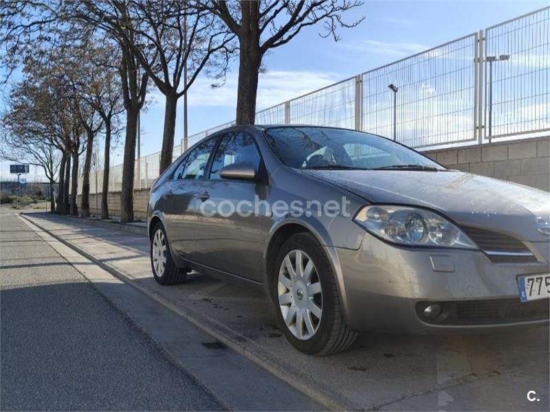 Beige Usado 2004 Nissan Primera Visia Berlina | 3200 € (Un poco caro) - Imagen 1/4
