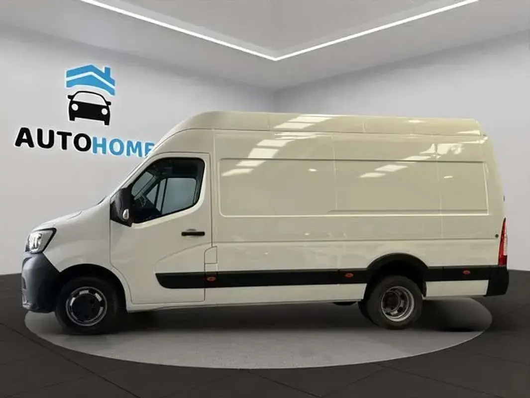 Usado Renault Master 165 CV (121 kW) 2021 Blanco Monovolumen