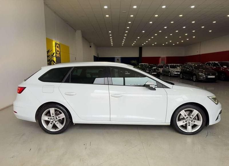Usado Seat Leon FR 150 CV (110 kW) 2019 Blanco Utilitario