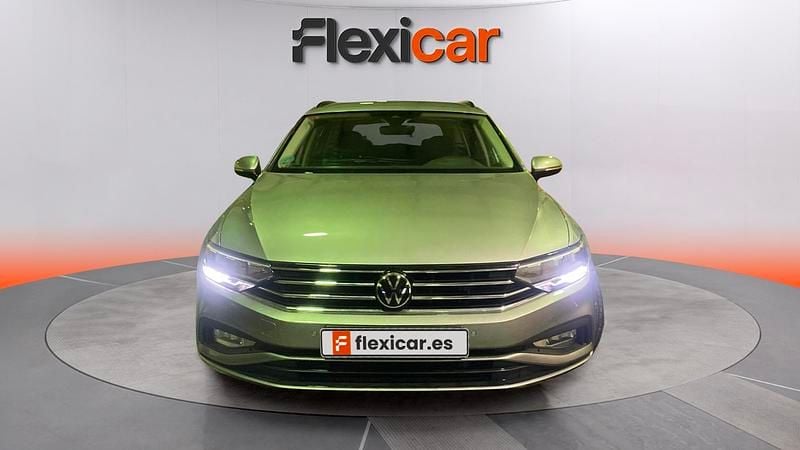 Usado VW Passat 150 CV (110 kW) 2020 Gris Familiar