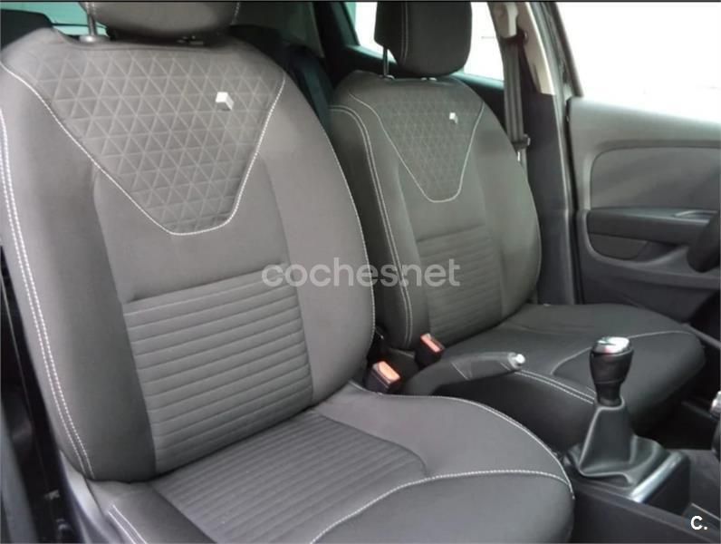 Usado Renault Clio IV Zen 90 CV (66 kW) 2017 Negro Berlina