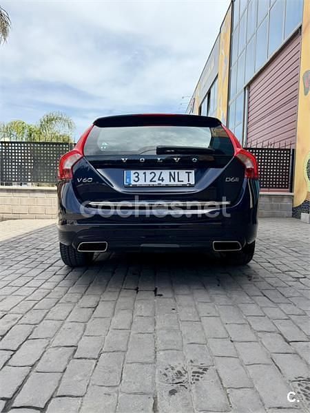 Usado Volvo V60 285 CV (209 kW) 2015 Azul Familiar