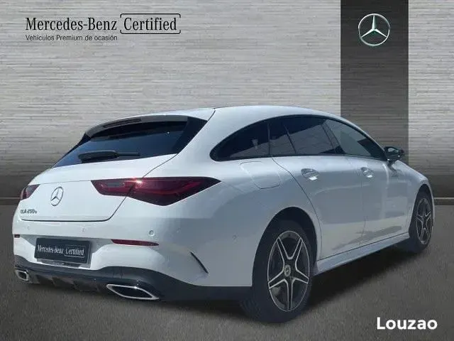 Usado Mercedes CLA250e Shooting Brake 218 CV (160 kW) 2024 Blanco digital Familiar