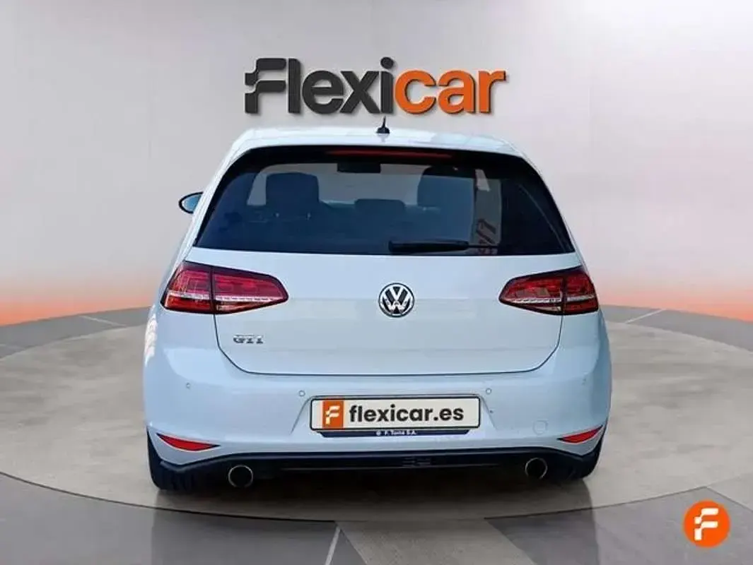 Usado VW Golf VII GTI 220 CV (161 kW) 2016 Blanco Berlina