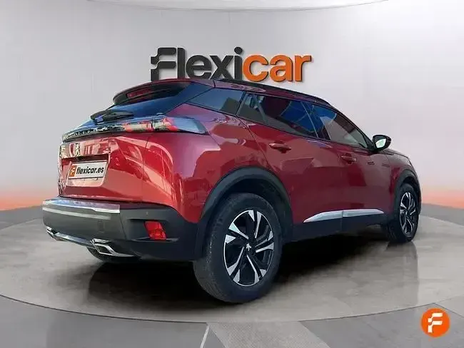 Usado Peugeot 2008 Allure 130 CV (95 kW) 2022 Rojo SUV