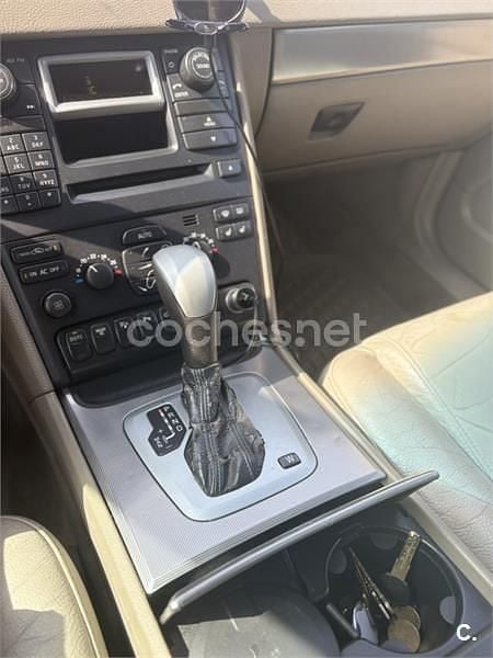Usado Volvo XC90 Executive 163 CV (119 kW) 2005 Gris / plata SUV