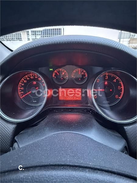 Gris / plata Usado 2008 Fiat Bravo Emotion Utilitario | 3000 € (Precio justo) - Imagen 1/4