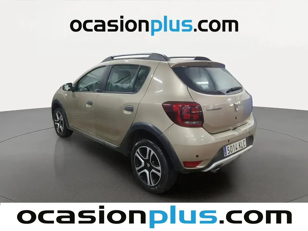 Usado Dacia Sandero 90 CV (66 kW) 2018 Beige Berlina
