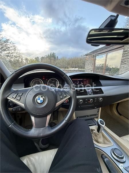 Usado BMW 520 163 CV (119 kW) 2006 Azul Familiar