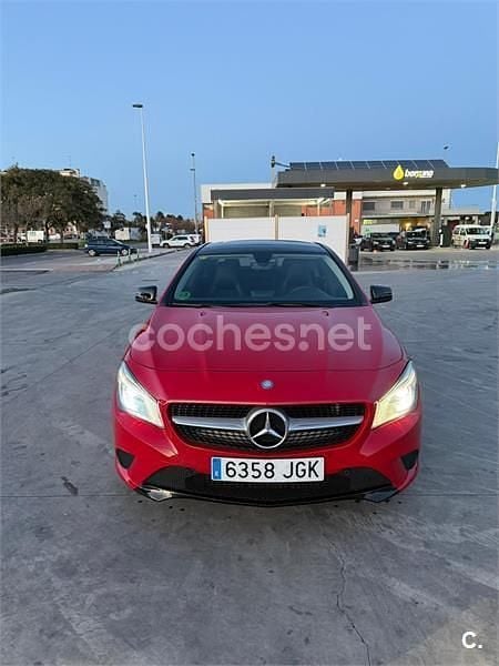 Usado Mercedes CLA200 Urban 136 CV (100 kW) 2015 Rojo Berlina