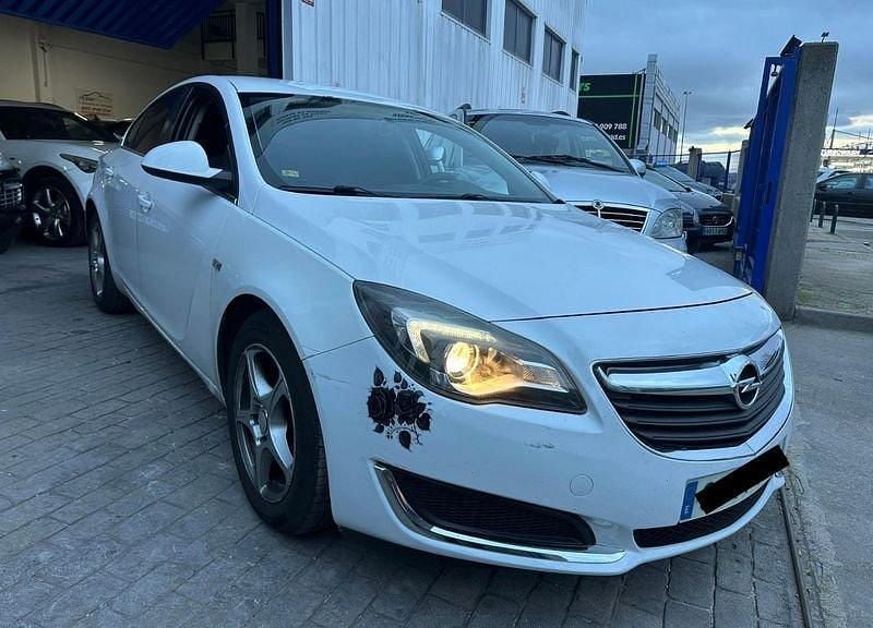 Usado Opel Insignia Excellence 136 CV (100 kW) 2016 Blanco