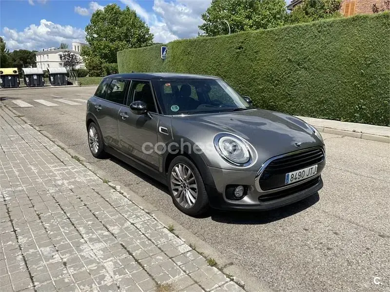 Usado Mini Cooper D Clubman 150 CV (110 kW) 2016 Gris / plata Familiar