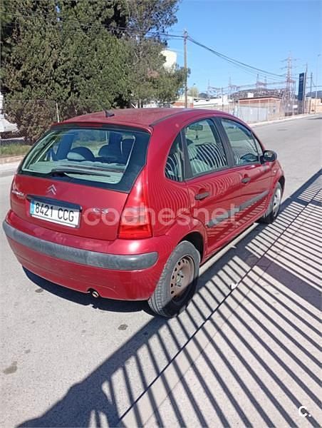Usado Citroën C3 75 CV (55 kW) 2002 Rojo Utilitario
