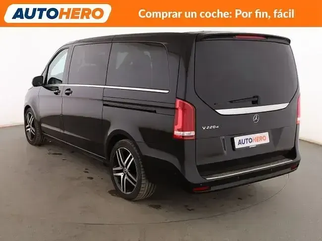 Usado Mercedes V220 Avantgarde 163 CV (119 kW) 2022 Negro Monovolumen