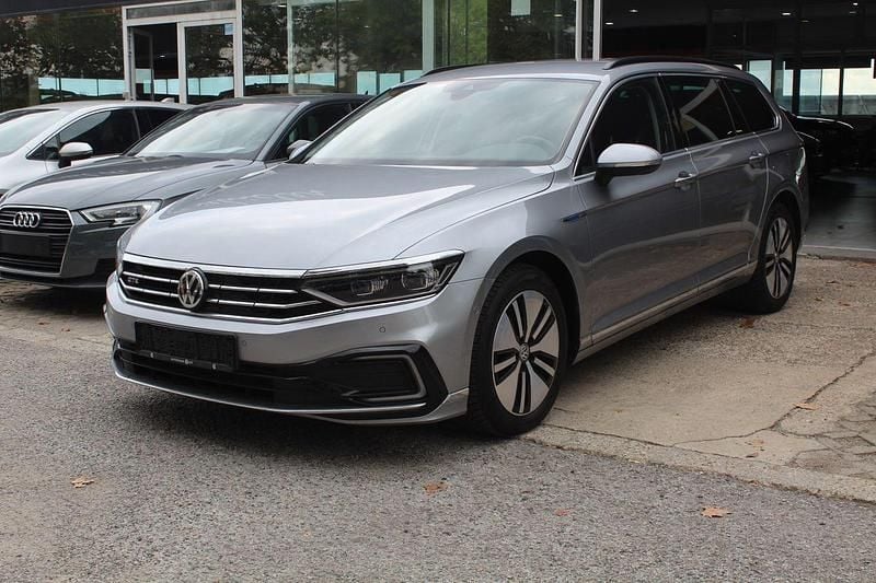 Usado VW Passat GTE 219 CV (161 kW) 2020 Gris Familiar