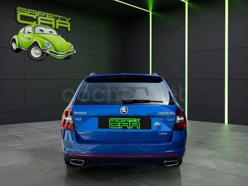 Usado Skoda Octavia RS 184 CV (135 kW) 2018 Azul Familiar