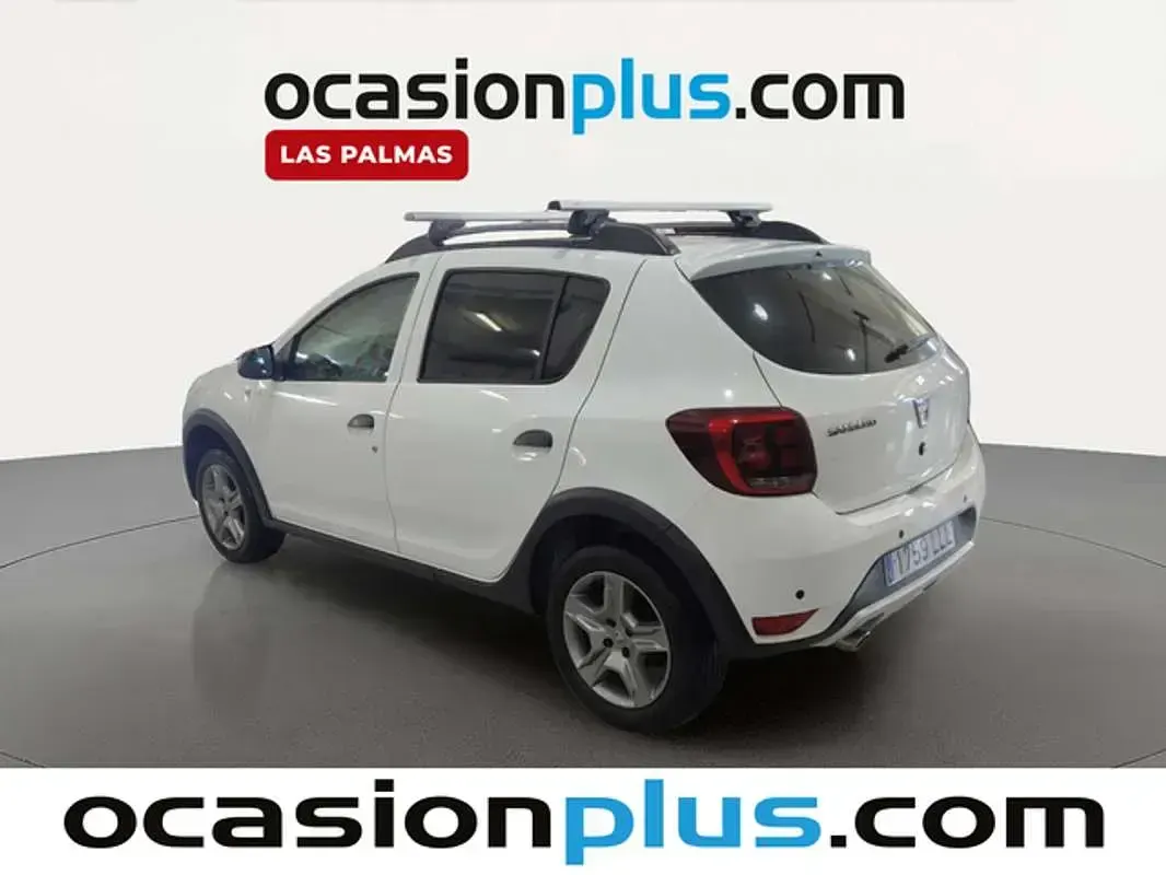 Usado Dacia Sandero Comfort 90 CV (66 kW) 2020 Blanco Utilitario