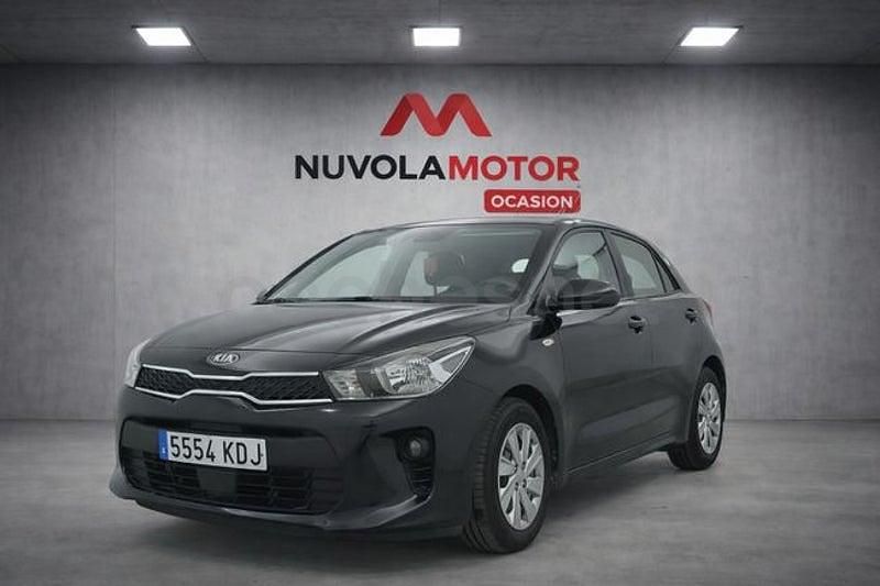 Usado Kia Rio 84 CV (61 kW) 2017 Negro Berlina