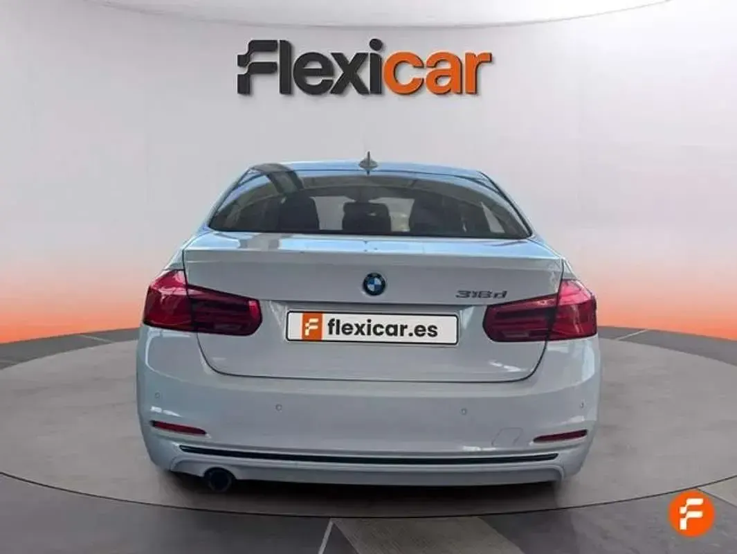 Usado BMW 318 150 CV (110 kW) 2018 Blanco Berlina