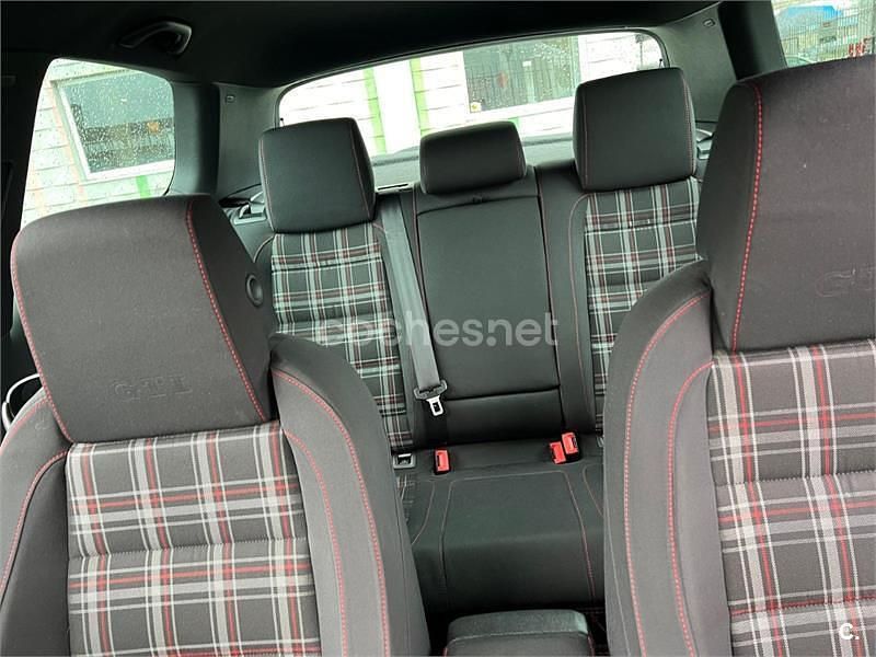 Usado VW Golf VI GTI 210 CV (154 kW) 2010 Negro Utilitario