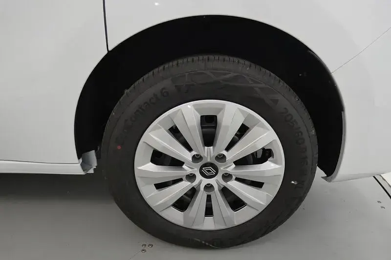 Usado Renault Kangoo 95 CV (69 kW) 2025 Blanco Monovolumen