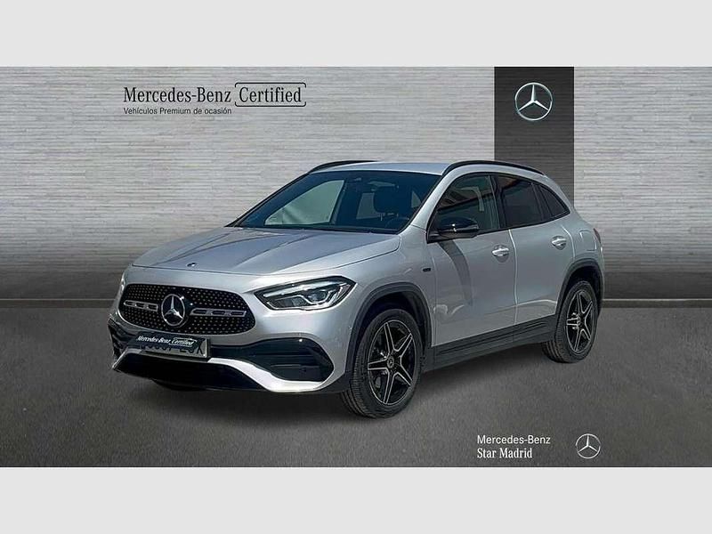 Plateado Usado 2021 Mercedes GLA250 SUV | 32.595 € (Precio justo) - Imagen 1/4