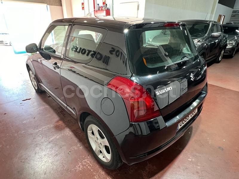 Usado Suzuki Swift GLX 92 CV (67 kW) 2008 Negro Utilitario