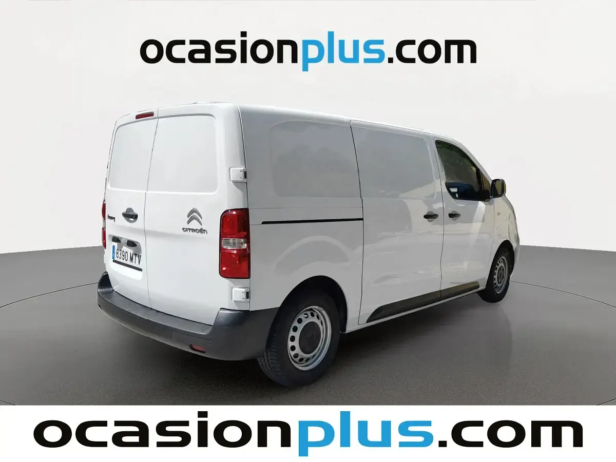 Usado Citroën Jumpy 120 CV (88 kW) 2024 Blanco Monovolumen