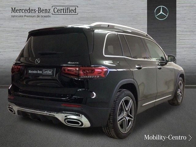 Usado Mercedes GLB200 AMG line 150 CV (110 kW) 2023 Negro noche SUV