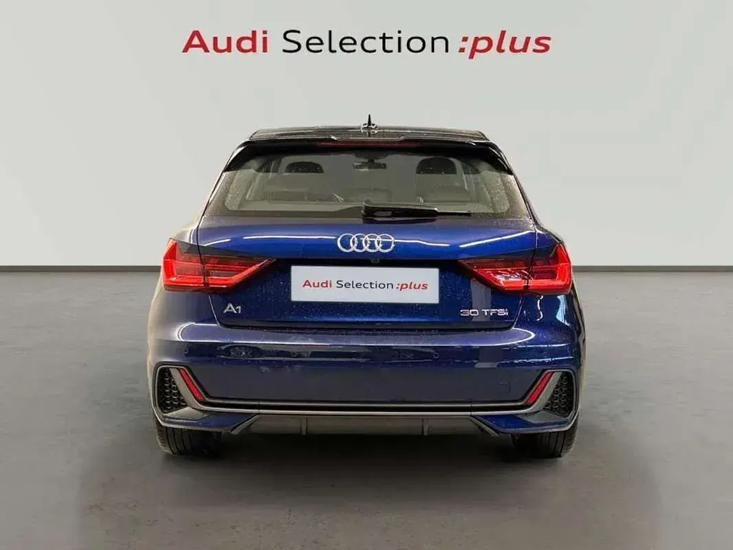 Usado Audi A1 Sportback Sport 116 CV (85 kW) 2025 Azul Utilitario