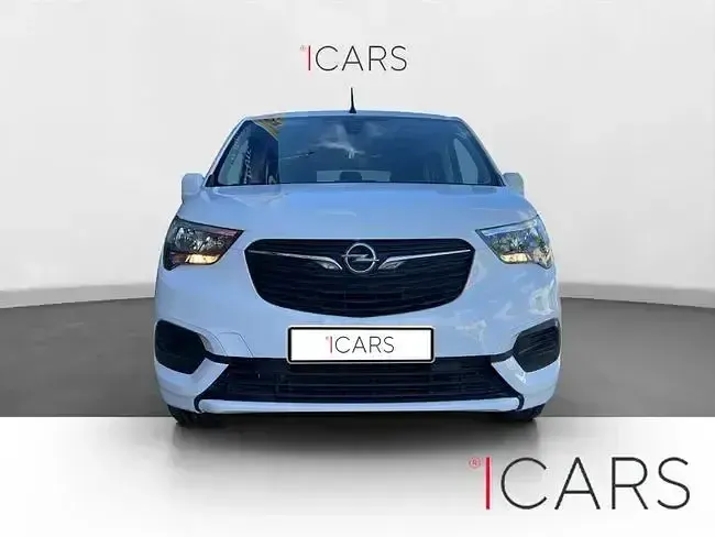 Usado Opel Combo Selective 102 CV (75 kW) 2020 Blanco Monovolumen