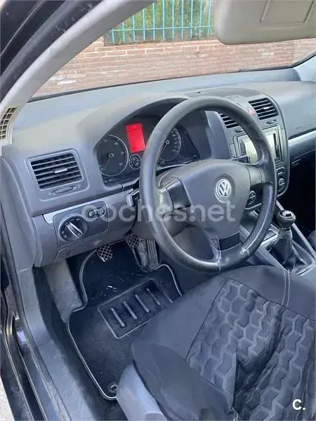 Usado VW Golf IV Sportline 105 CV (77 kW) 2004 Negro Berlina