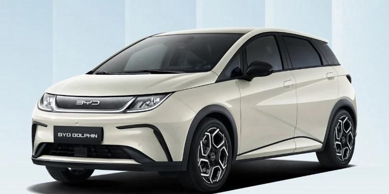 Nuevo BYD Dolphin Design 150 kW (204 CV) 2025 Gris claro Utilitario