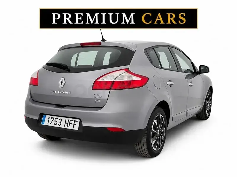 Usado Renault Mégane Authentique 90 CV (66 kW) 2011 Gris / plata Berlina