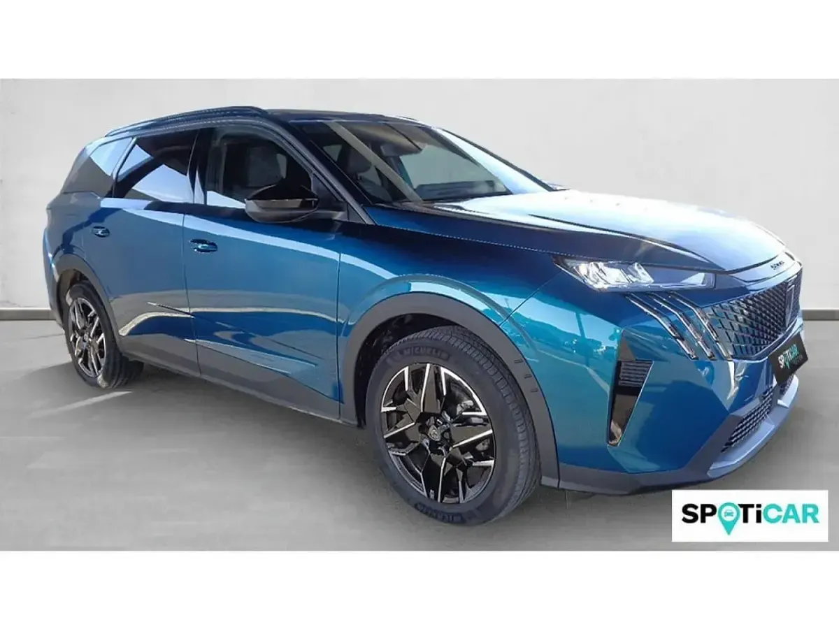 Usado Peugeot 5008 Allure 145 CV (106 kW) 2025 Azul SUV