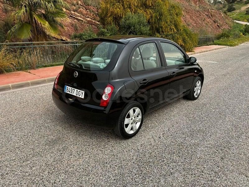 Usado Nissan Micra Acenta 88 CV (64 kW) 2005 Negro Berlina