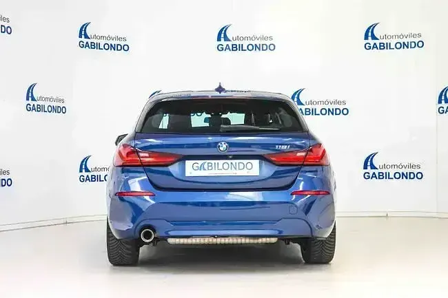 Usado BMW 118 Comfort Edition 136 CV (100 kW) 2022 Azul Berlina
