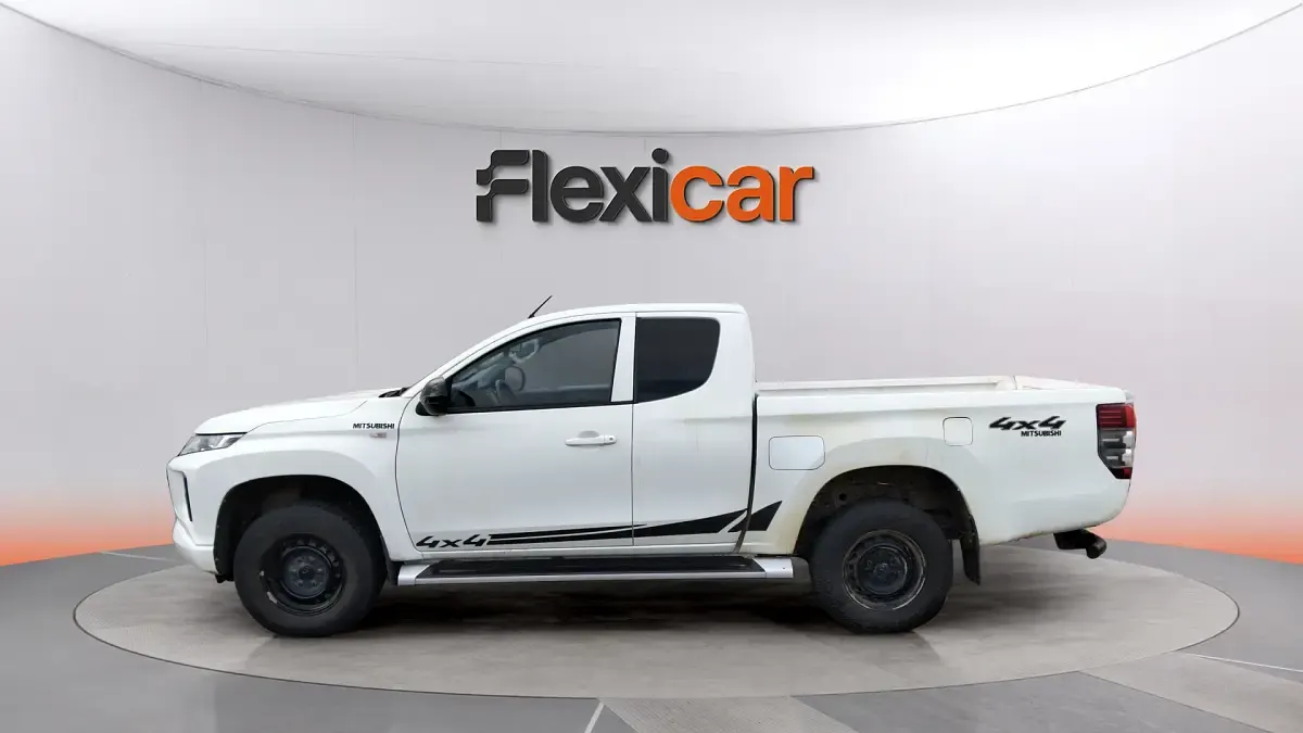 Usado Mitsubishi L200 150 CV (110 kW) 2020 Blanco Pickup/Camioneta