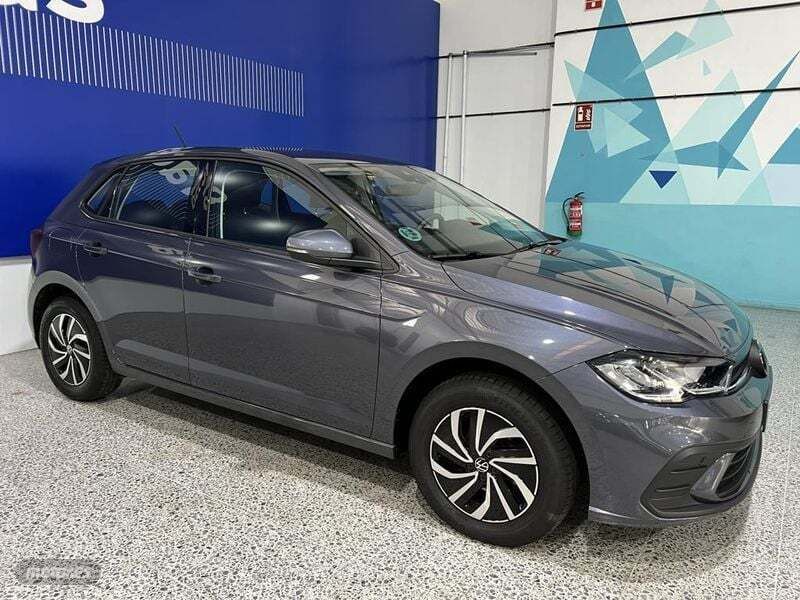 Usado 2024 VW Polo Life Berlina | 17.995 € (Buen precio) - Imagen 1/4