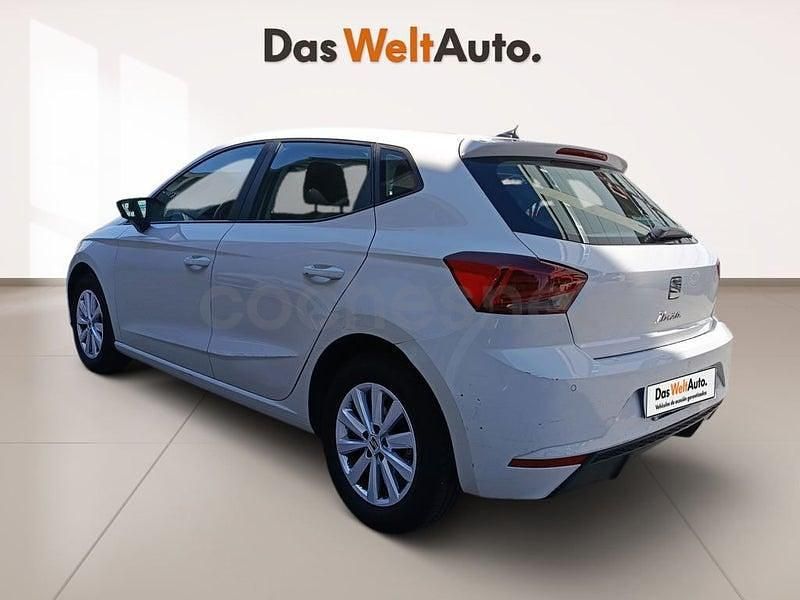 Usado Seat Ibiza Style 110 CV (80 kW) 2022 Blanco Utilitario