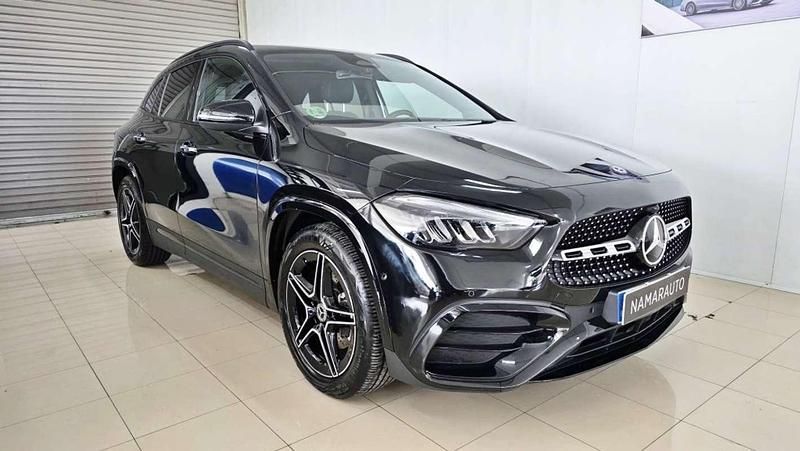 Usado Mercedes GLA200 150 CV (110 kW) 2025 Negro SUV