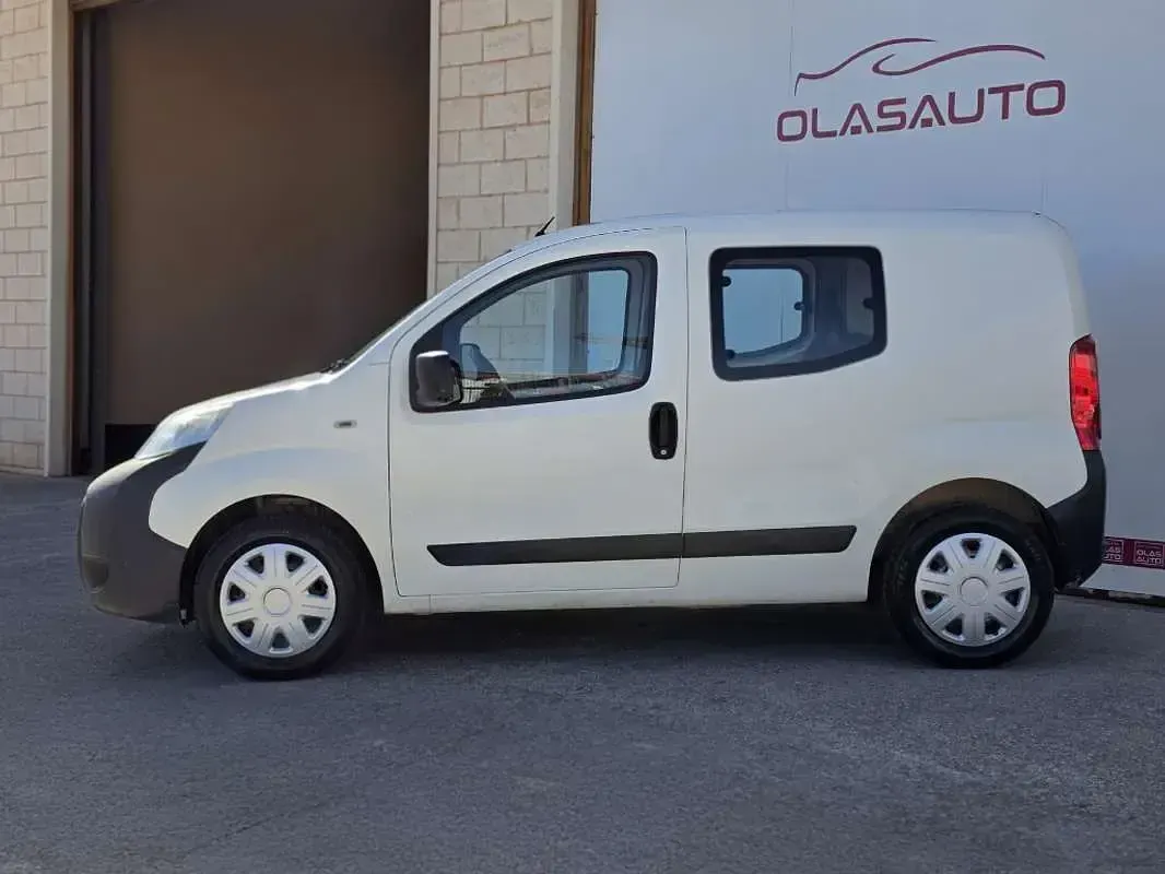 Usado Peugeot TePee Active 75 CV (55 kW) 2015 Blanco Van