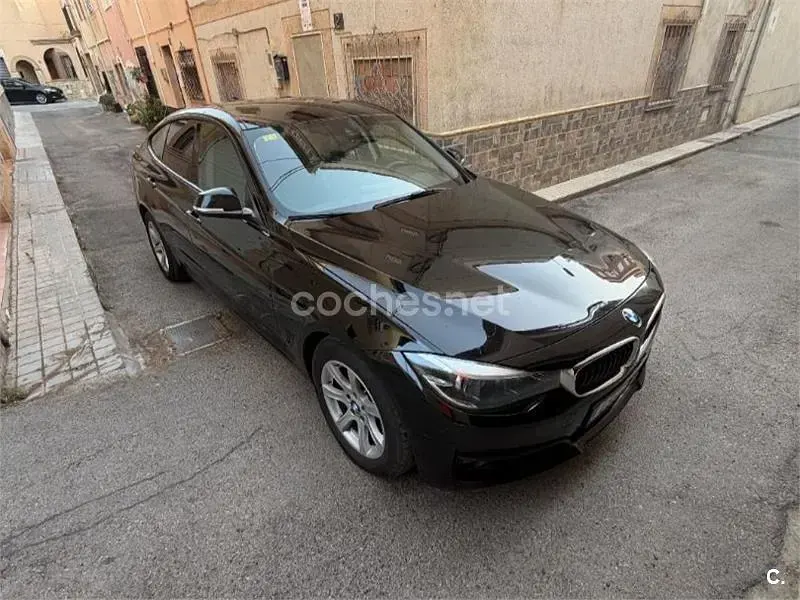 Usado BMW 320 Gran Turismo Comfort Edition 190 CV (139 kW) 2017 Negro Berlina