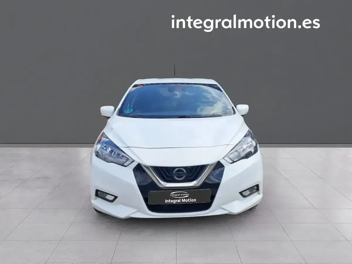 Używany Nissan Micra Acenta 92 KM (67 kW) 2021 Biały Hatchback