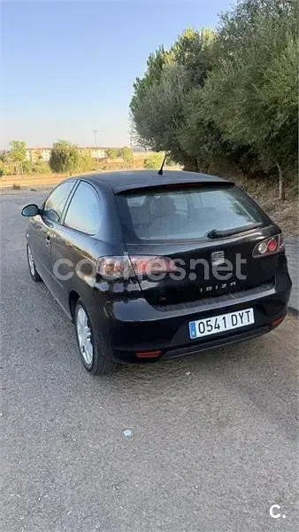Usado Seat Ibiza Reference 75 CV (55 kW) 2006 Negro Utilitario