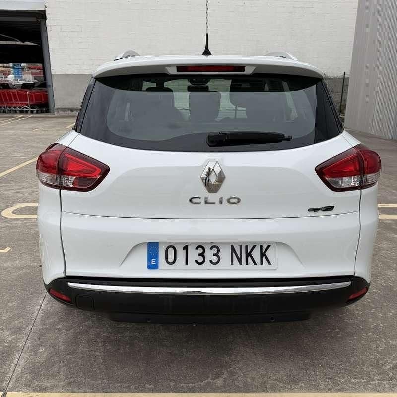Usado Renault Clio GrandTour LIMITED 90 CV (66 kW) 2020 Blanco Familiar
