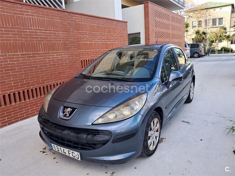 Usado Peugeot 207 90 CV (66 kW) 2006 Gris / plata Berlina
