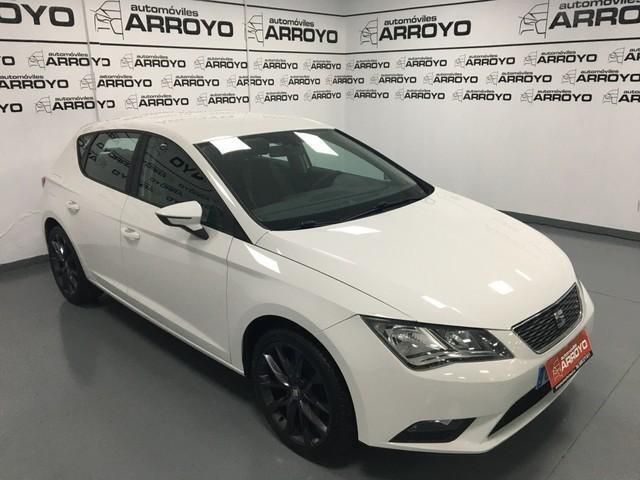 Usado Seat Leon Reference 105 CV (77 kW) 2015 Blanco Utilitario